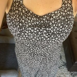 NWOT- American Eagle black and white floral midi